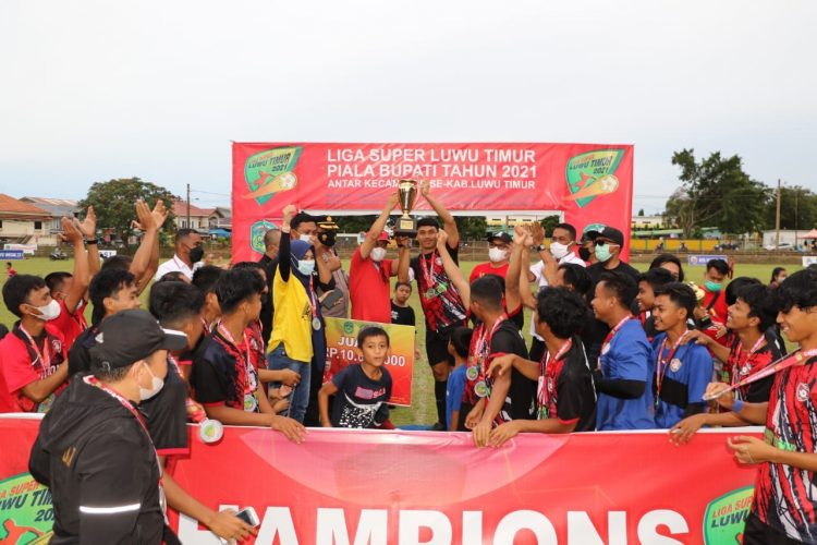 Tomoni Timur  Juara Liga Super Bupati Lutim Cup II