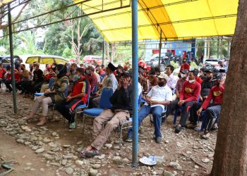 ‘Curhat’  Warga Burau ke Bupati Budiman : Jalan Tani Hingga Pengembangan Pariwisata