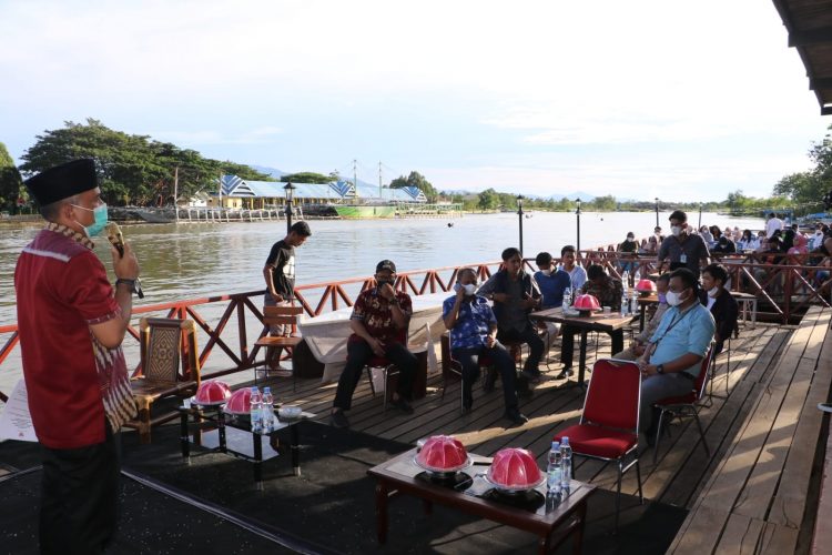 Perlunya Dukungan Stakeholders Dalam Penguatan Kelembagaan UMKM & Ekonomi Kreatif