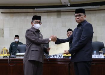 Pembahasan Ranperda, Sekda Bahri Paparkan Rencana Pendirian PT. Lutim Gemilang