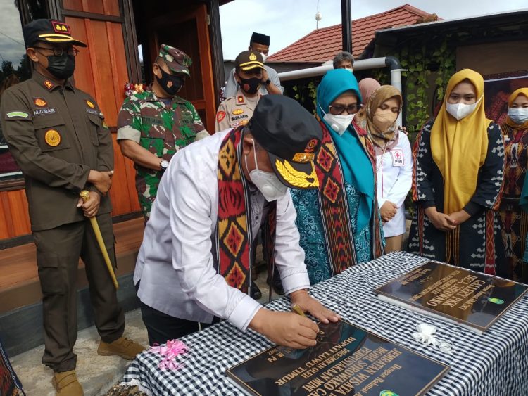 Melihat Taman Baca dan Perpustakaan Mini Desa Sorowako Hasil  Musrenbang Anak
