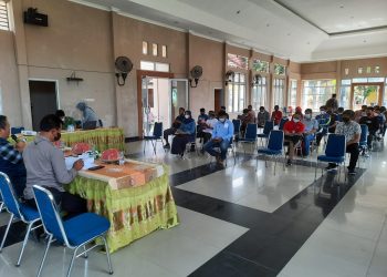 Dagkoprinum –  Polres Lutim Gelar Pertemuan Dengan Distributor Minyak Goreng