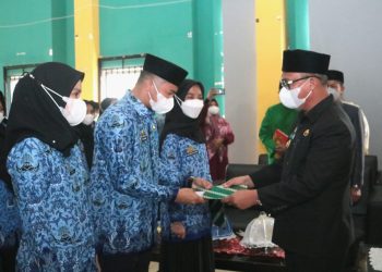 PNS Formasi 2019 dan CPNS Formasi 2021 Terima SK Pengangkatan