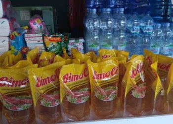 Kepada Emak-Emak, ! Disdagkoprinum Lutim Gelar Operasi Pasar Minyak Goreng Sore Ini