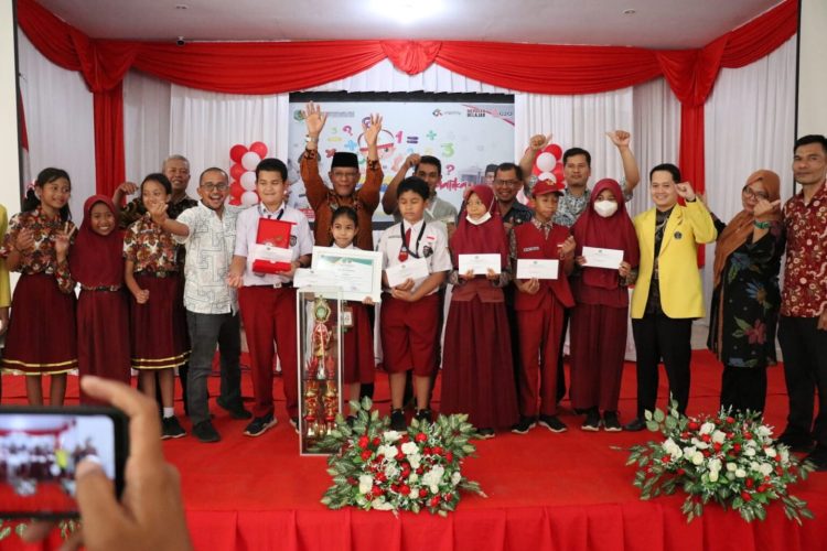 SD YPS Singkole Juara I Cerdas Cermat Matematika di Lutim