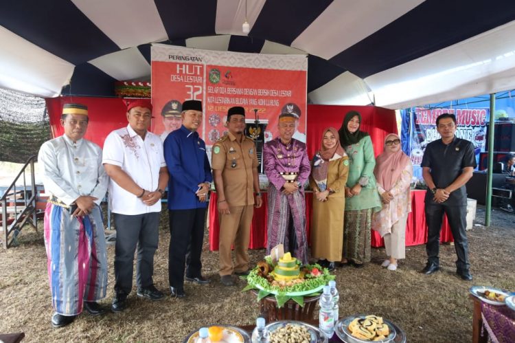 Pesan Bupati Budiman di Acara Syukuran Hari Jadi Desa Mandiri