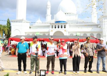 Bupati Budiman Buka Festival Sungai Malili Bertema “Malili Doeloe, Kini, dan Masa Depan”