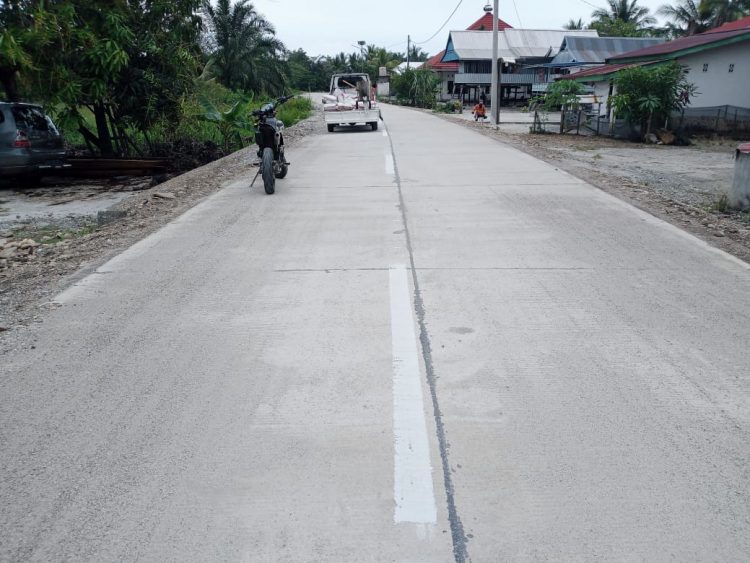 Proyek  Peningkatan Jalan Reformasi di Maliwowo Rampung