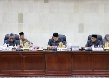 Bupati Lutim Sampaikan Jawabannya Terkait Ranperda Tahap III Tahun 2022