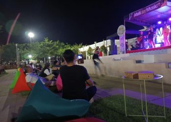 Meriahkan Festival Sungai Malili, Kapolres Lutim Sumbang 2 Lagu