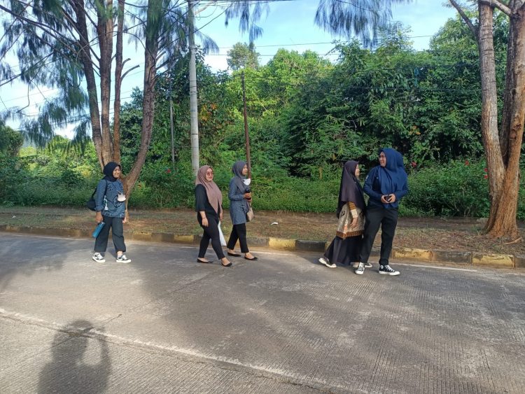 Pegawai Pemkab Luwu Timur Mulai Jalan kaki dan Bersepeda Ke Kantor