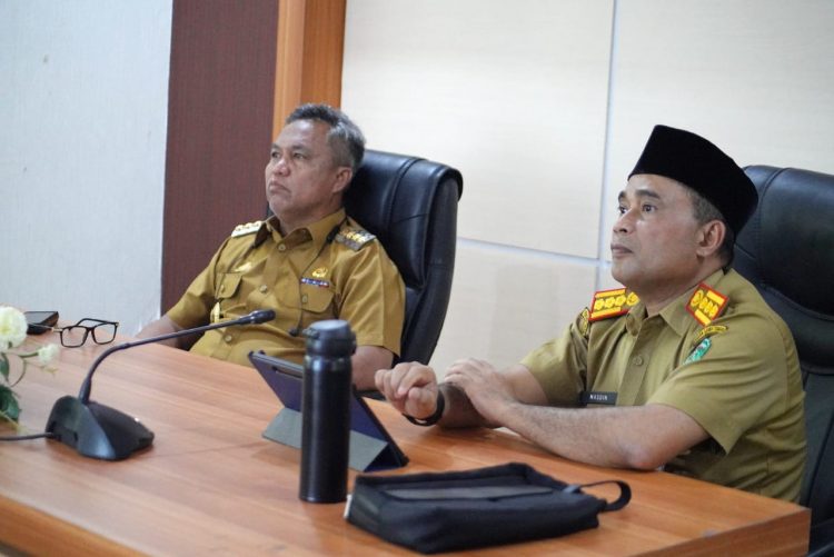 Bupati Budiman Ikuti Rakor Penghentian PPKM