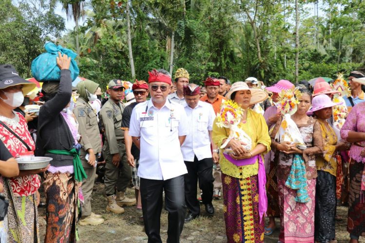 Hadiri Ngaben Massal di Alam Buana, Budiman : Mari Kita Jaga Keberagaman dan Kebersamaan Ini