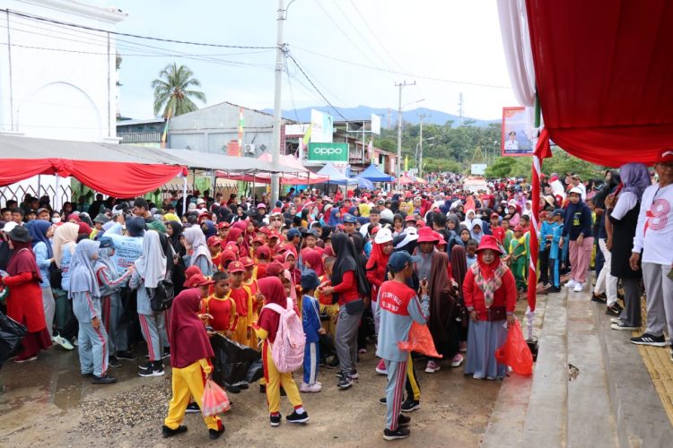 Dilepas Bupati Luwu Timur, Ribuan Peserta Meriahkan Jalan Sehat “JALISA”