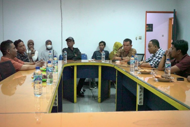 Didampingi Legislator, Rombongan Study Wawasan Diskominfo- Media Partner  Lutim Sambangi Redaksi Jabar Ekspres