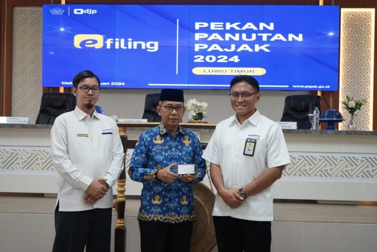 Sekda Lutim Ajak ASN dan Masyarakat Tertib Bayar Pajak Setiap Tahun