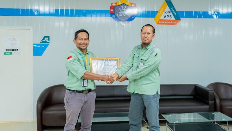 Tertib Frekuensi, PT Vale IGP Pomalaa Raih Penghargaan Loka Monitor SFR Kendari