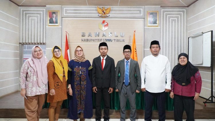 Pesan Penuh Makna Bawaslu Luwu Timur di Pelantikan PAW Panwascam Tomoni
