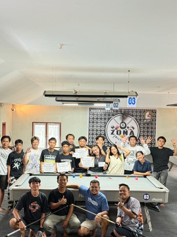 Tampil Energik, Abdul Salam Raih Juara di  Turnamen Biliar Antar Pelajar  Mega Zona Lutim