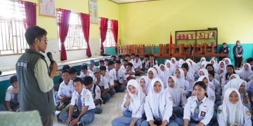 Sekolah Jadi Episentrum Konsolidasi Demokrasi Bawaslu Lutim
