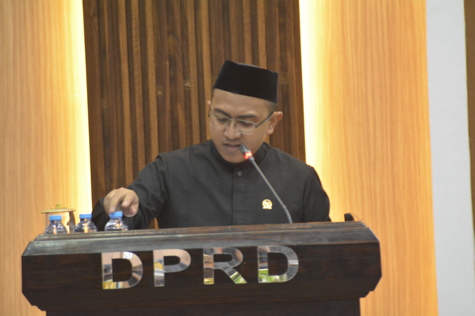 F-PAN Soroti LKPJ 2025 Bupati Lutim : Dari Dana BKK Hingga Gerbang Burau  yang Mangkrak – Info luwu timur