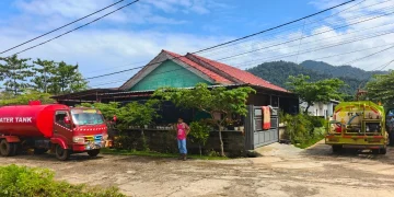 Warga Terdampak Banjir di Desa Ussu Dapat Bantuan dari PT PUL