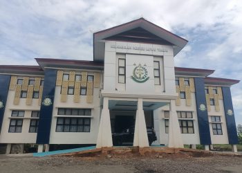 Kajari Lutim Bantah Proses Penyidikan Pengadaan Seragam Sekolah Jalan di Tempat