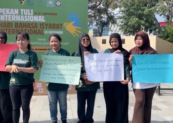 Ketua DPD Gerkatin Sulteng Oknasarit mengatakan bahwa kampanye tersebut bertujuan menunjukkan bahasa isyarat bukan hanya alat komunikasi bagi penyandang tunarungu, tetapi merupakan hak untuk mendapatkan informasi dan berkomunikasi secara setara. Foto: ANTARA