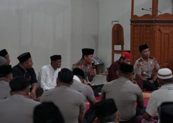 Kapolda Sultra Sambangi Jamaah Masjid An Nur, Ingatkan Peran Warga Jaga Keamanan