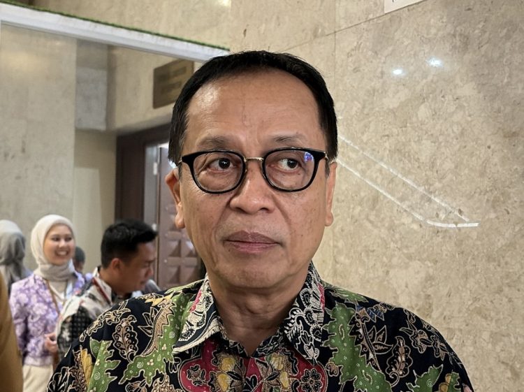 OJK Bantah Isu Pencekalan Dirut MNC Bank