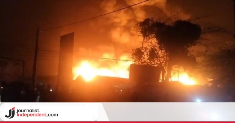 Sakit Hati Digertak, Pasar Sentral Batu-batu Soppeng Ludes Dibakar