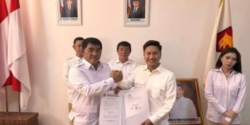 YSK Serahkan SK Plt, Rendy Mangkat Pimpin Gerindra Kotamobagu